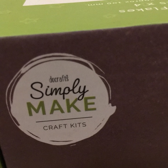 Beeswax Candle Making Kit NWT makes multiple candles, sealed - Picture 13 of 14